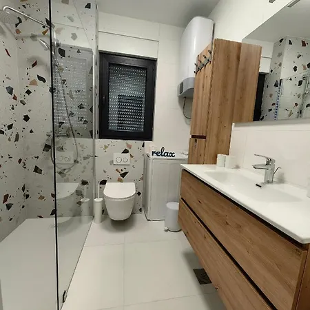 Apartment Sorelle Podstrana